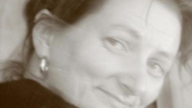 Large_rosemary_orr_0